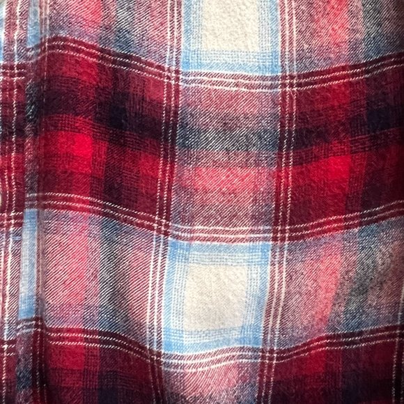 Gap + Pendleton Soft Flannel Long Sleeve Button Down Shirt, Red Plaid, Size S - Picture 6 of 9